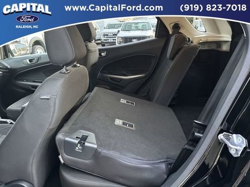 Used 2020 Ford EcoSport SE w/ SE Convenience Package image 16