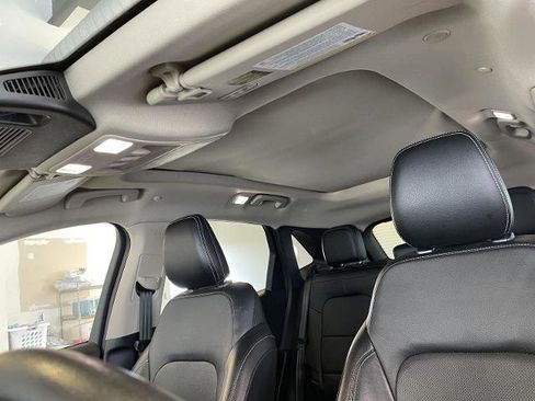 Certified 2020 Ford Escape Titanium w/ Titanium Premium Package 2.0 AWD/4WD image 30