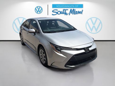 Used 2023 Toyota Corolla LE FWD image 1