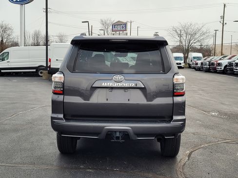 Used 2022 Toyota 4Runner TRD Sport image 5