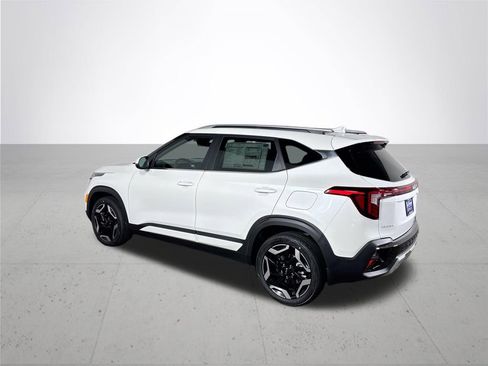 New 2026 Kia Seltos SX image 8