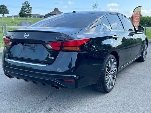 Used 2023 Nissan Altima 2.5 SL AWD/4WD image 11