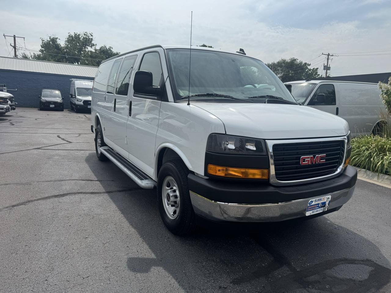 Used 2025 GMC Savana 2500 w/ Driver Convenience Package RWD image 3