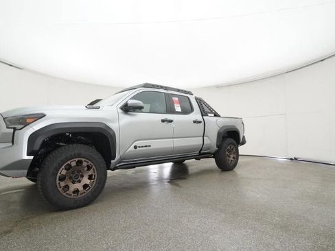 New 2025 Toyota Tacoma 4x4 Double Cab Hybrid image 17