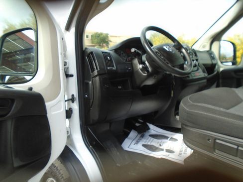 Used 2018 RAM ProMaster 3500 w/ Premium Appearance Group image 10