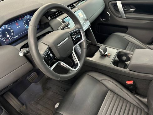 Used 2024 Land Rover Discovery Sport S image 5