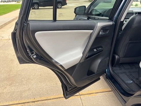 Used 2017 Toyota RAV4 Limited w/ Carpet Mat Package AWD/4WD image 15