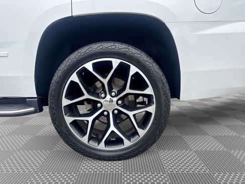 Used 2019 Chevrolet Tahoe Premier AWD/4WD image 28