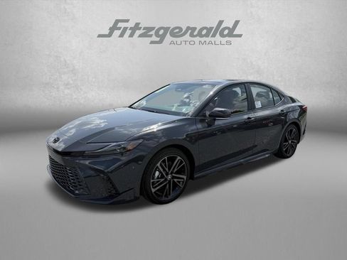 Used 2026 Toyota Camry XSE FWD image 3