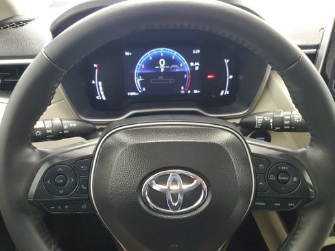Used 2024 Toyota Corolla Cross XLE w/ Convenience Package FWD image 22
