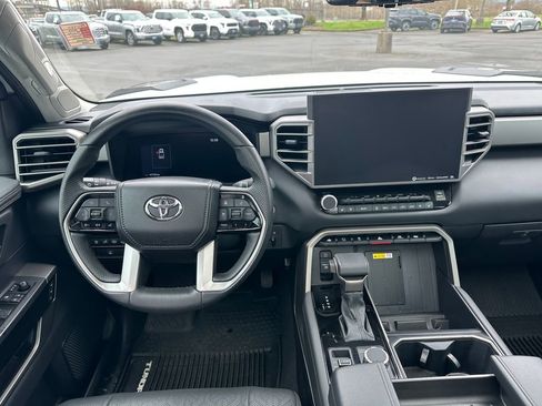 Used 2023 Toyota Tundra Limited AWD/4WD image 15