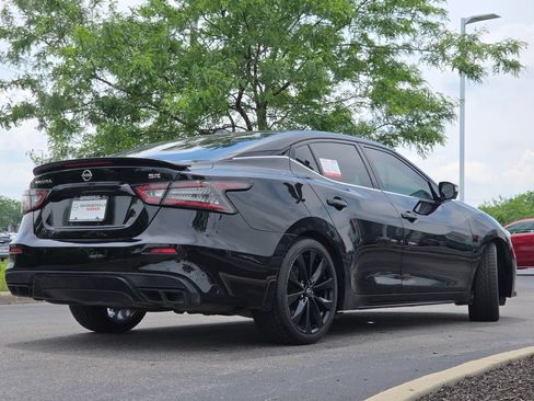 Used 2023 Nissan Maxima SR w/ Sport Mat Group FWD image 17