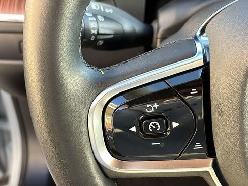 Certified 2024 Volvo XC60 B5 Plus AWD/4WD image 16