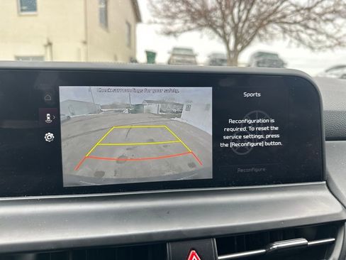 Used 2024 Kia Seltos EX image 16