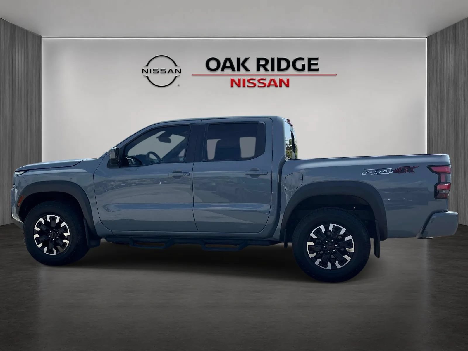 Used 2024 Nissan Frontier PRO-4X w/ Technology Package AWD/4WD image 6