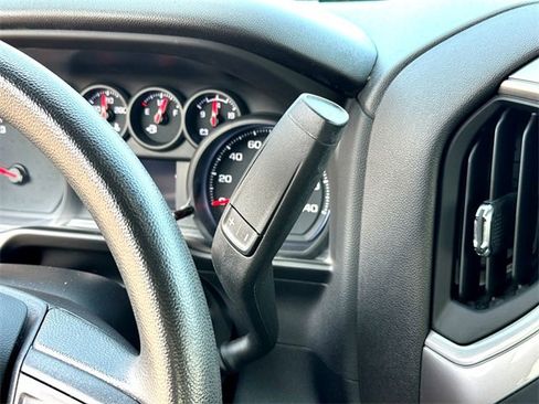 Used 2022 Chevrolet Silverado 1500 Custom image 20