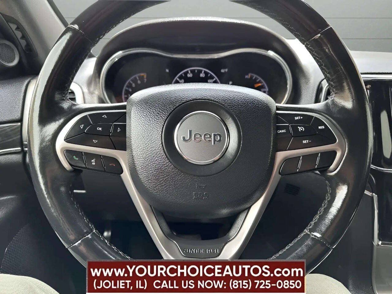 Used 2019 Jeep Grand Cherokee Limited AWD/4WD image 27
