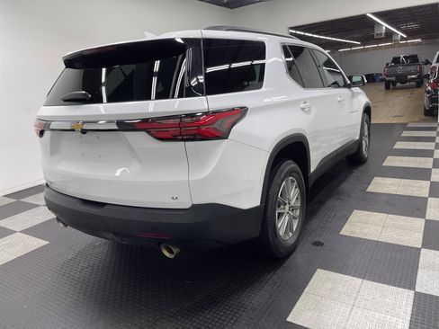 Used 2023 Chevrolet Traverse LT FWD image 5