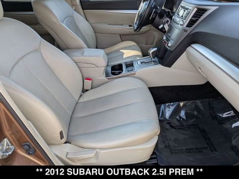 Used 2012 Subaru Outback 2.5i Premium w/ All-Weather Pkg AWD/4WD image 23