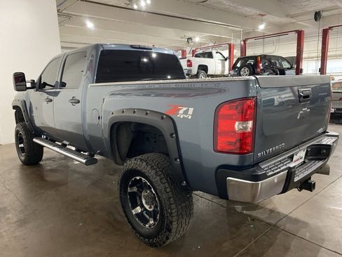 Used 2010 Chevrolet Silverado 2500 LT w/ Interior Plus Package image 6