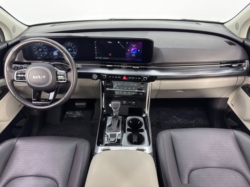 Used 2024 Kia Carnival SX Prestige image 13