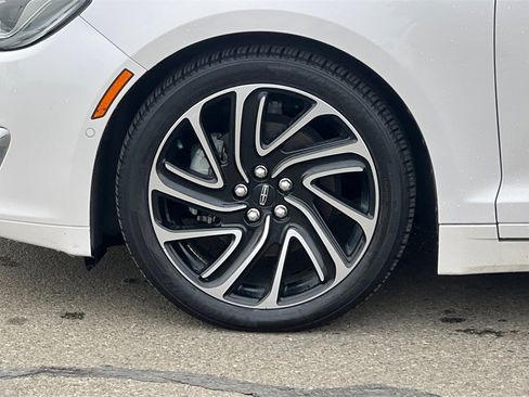 Used 2020 Lincoln MKZ Reserve image 27