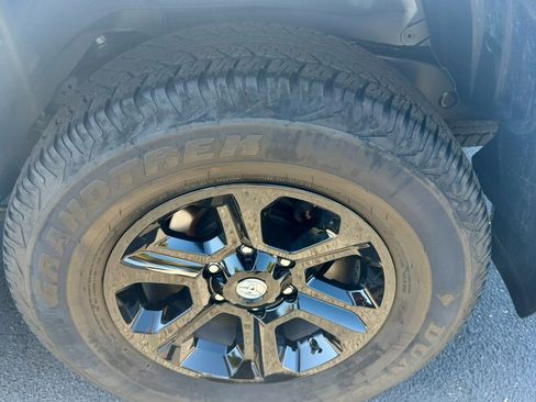 Used 2024 Toyota 4Runner SR5 image 19