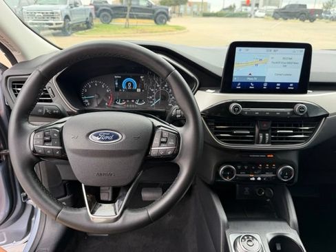Used 2022 Ford Escape SEL FWD image 13