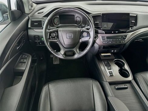 Certified 2021 Honda Pilot Special Edition image 3