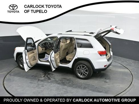 Used 2018 Jeep Grand Cherokee Limited image 50