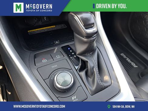 Used 2020 Toyota RAV4 XSE AWD/4WD image 27