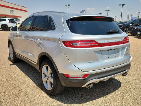 Used 2017 Lincoln MKC Premiere FWD image 3