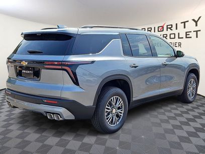 New 2027 Chevrolet Traverse LT w/ Driver Confidence Package