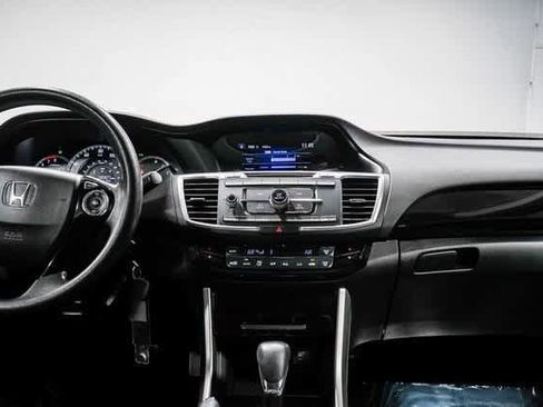 Used 2016 Honda Accord LX image 13