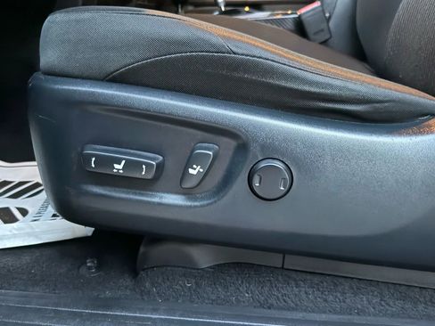 Used 2018 Toyota 4Runner TRD Off-Road image 19