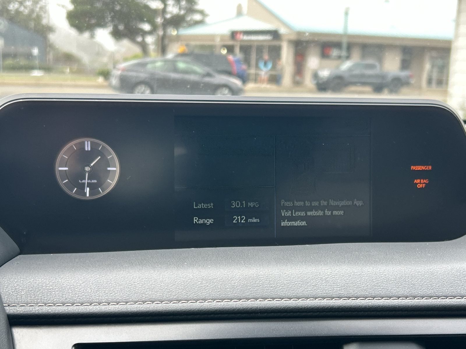 Used 2022 Lexus UX 200 w/ Accessory Package (Z1) FWD image 26