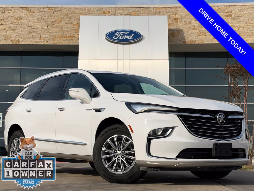 Used 2023 Buick Enclave Essence FWD image 1