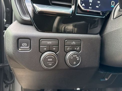 New 2026 Chevrolet Silverado 1500 LT image 25