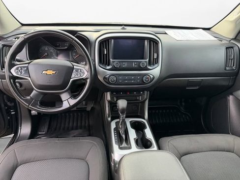 Used 2022 Chevrolet Colorado LT w/ Fleet Safety Package image 10