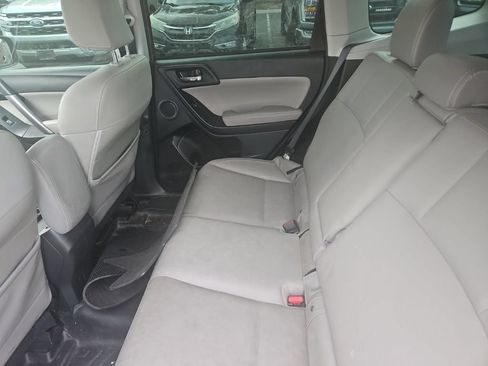 Used 2018 Subaru Forester 2.5i Limited AWD/4WD image 3