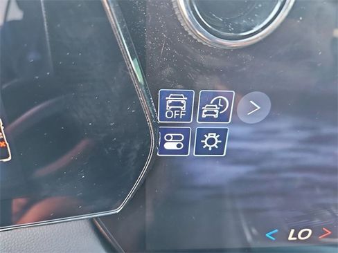 Used 2024 Chevrolet Equinox EV RS image 17