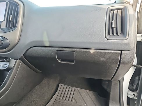 Used 2017 Chevrolet Colorado Z71 image 33