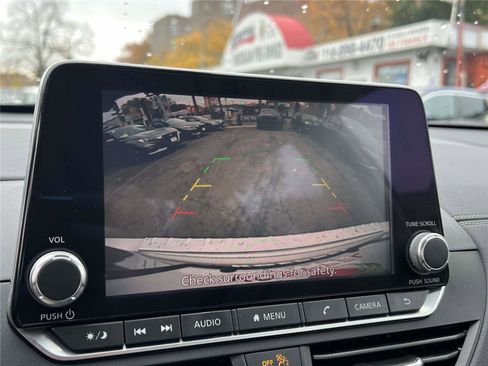 Certified 2021 Nissan Altima 2.5 SV w/ SV Premium Package image 35