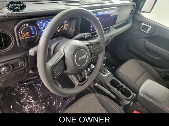 Used 2026 Jeep Gladiator Mojave AWD/4WD image 12