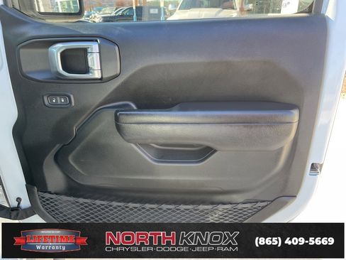 Used 2022 Jeep Wrangler Unlimited Rubicon w/ Steel Bumper Group image 27