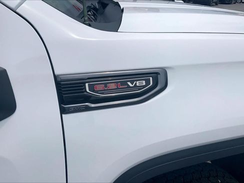 Used 2023 GMC Sierra 1500 AT4 AWD/4WD image 10