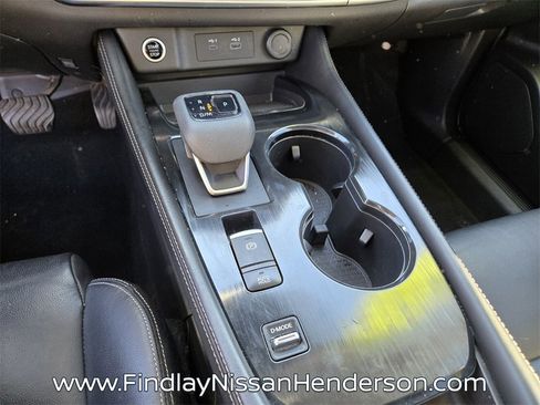 Used 2021 Nissan Rogue SL image 26