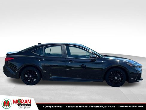 Used 2025 Toyota Camry SE FWD image 6