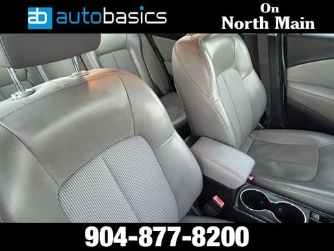 Used 2012 Buick Verano Convenience image 13