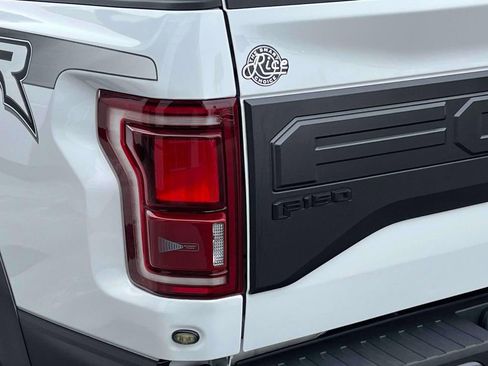 Used 2018 Ford F150 Raptor w/ Equipment Group 802A Luxury image 10